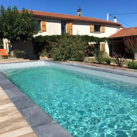 Holiday home Grande Ferme Avec Piscine Saint-Medard-en-Forez